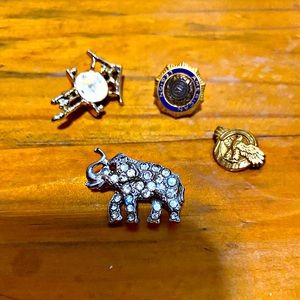Lot of 4 vintage pins